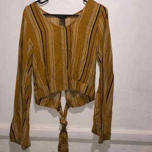 Rue 21 bell sleeved top